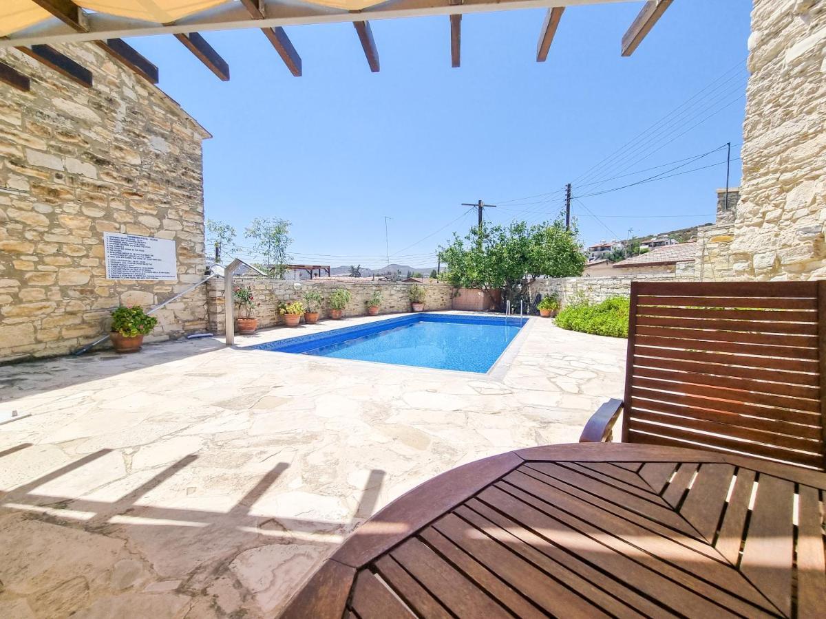 Poolside Escape Studio In Skarinou Village With Pool Facilities Exterior photo